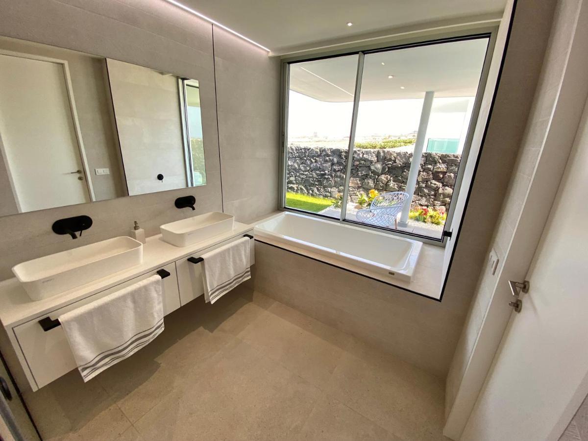 Rocavista - Villa With Heated Rooftop Pool And Amazing Ocean View Costa Adeje  Eksteriør bilde
